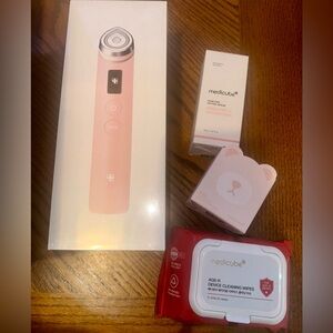 MediCube Skincare Device and Products Set in Pink